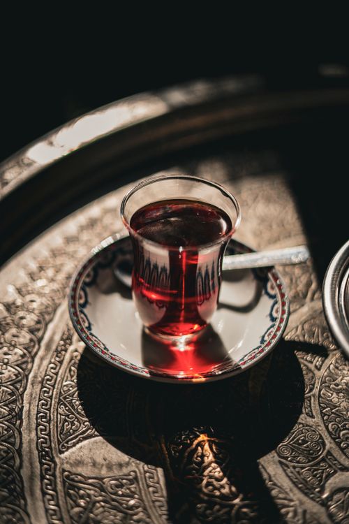 Urfa'da Çay ve Sohbet Kültürü: Ayn-Zeliha'da Bir Çay Keyfi